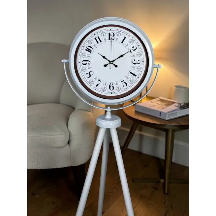 Klasik Rakamlı Beyaz Tripod Ayaklı Saat