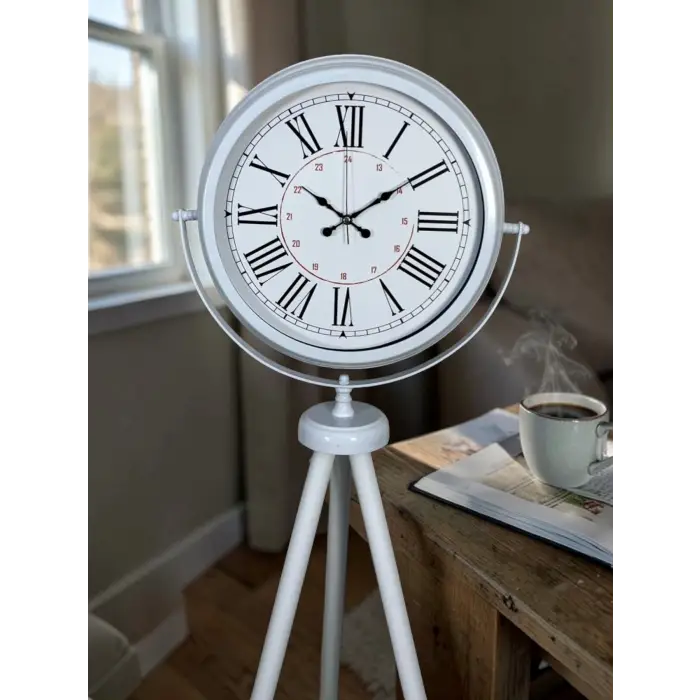Roma Rakamlı Beyaz Tripod Ayaklı Saat
