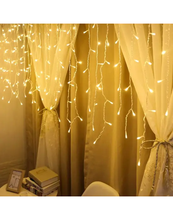 8 Fonksiyonlu 16 Saçaklı Perde Led 3 x 1 (Günışığı)