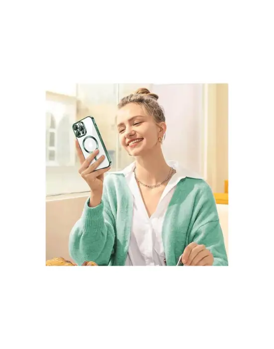 Apple İphone 15 Pro Kılıf Kross Magneticsafe Kapak - Siyah