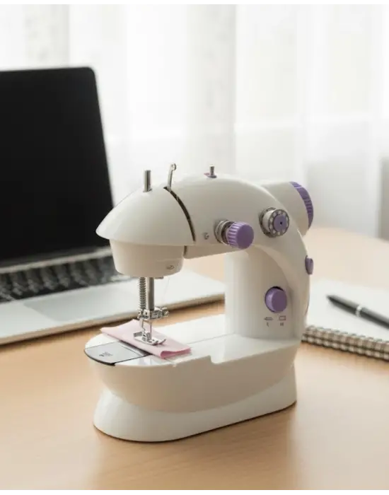 Ev Tipi Mini Dikiş Makinesi Ayarlanabilir Hız Ve Işıklı