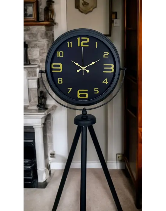 Gold Rakamlı Siyah Tripod Ayaklı Saat