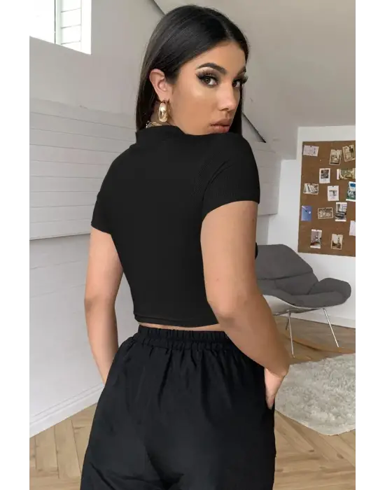 ieg™ Kadın Siyah Göğüs Dekolteli Yarım Kollu Cut Out Crop Top Bluz