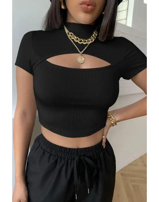 ieg™ Kadın Siyah Göğüs Dekolteli Yarım Kollu Cut Out Crop Top Bluz