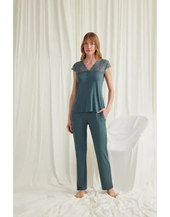 ieg™ Yakası Kolu ve Omzu Dantelli Önü Düğmeli Pijama Takımı