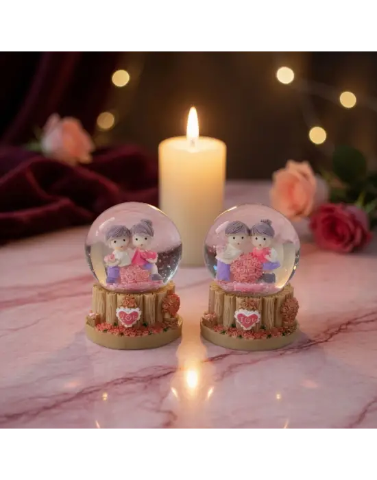 Sevgili Çift Temalı Işıklı Mini Kar Küresi
