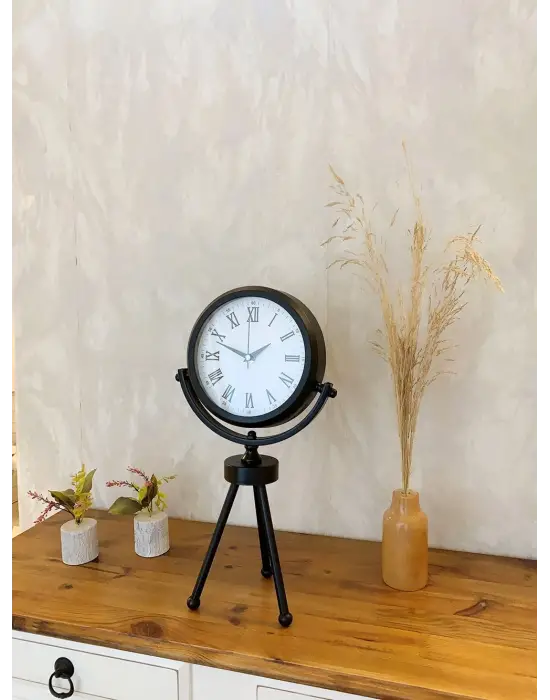 Siyah Metal Mini Tripod Roma Rakamlı Masa Saati 45×26 cm