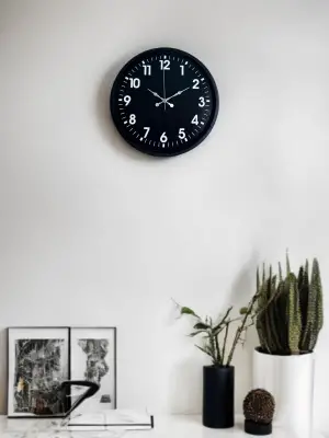 36 Cm Siyah Modern Duvar Saati