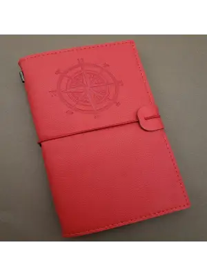 Pusula Tasarımlı Kırmızı Deri Defter