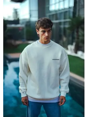Kışlık Bisiklet Yaka Oversize Baskılı SweatShirt - Beyaz