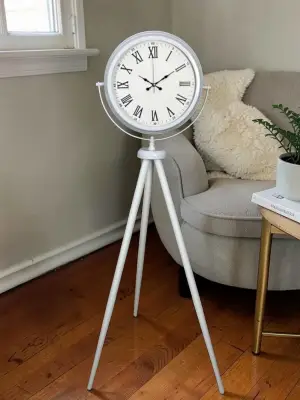 Platin Classic White Roma Tripod Ayaklı Saat