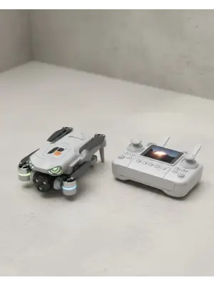 Tek Tuşla Kalkış İniş Özellikli Katlanabilir Drone