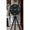 Gold Rakamlı Siyah Tripod Ayaklı Saat