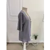 Kadın Kısa Kollu V Yakalı Düğmeli Bluz
