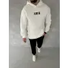 Uzun Kol Kapşonlu Göğüs Baskılı SweatShirt - Beyaz
