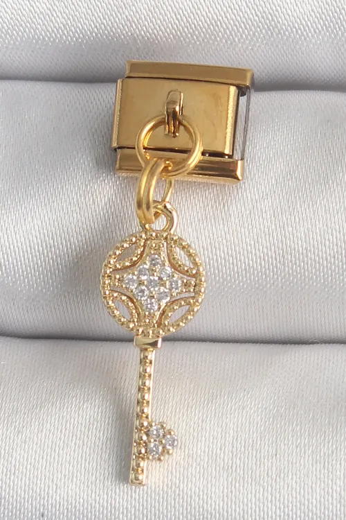 ietaks™ 316L Çelik Gold Renk Sallantı Zirkon Taşlı Anahtar Model Nomination Charm