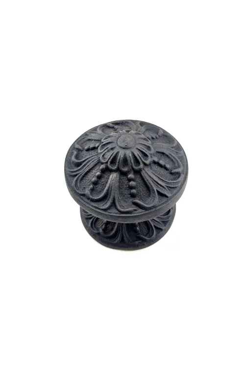 Antika Tarz Dekoratif Pirinç Çiçekli Kapı Tokmağı - 80 mm Çap, Oksit