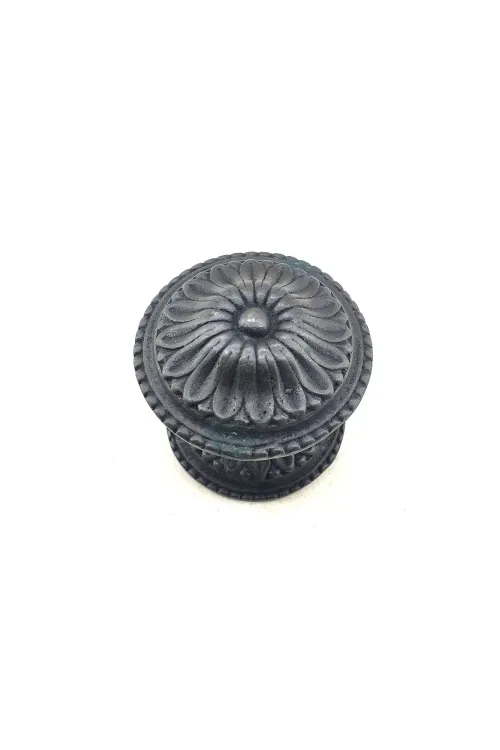 Antika Tarz Dekoratif Pirinç Papatya Kapı Babası - 73mm, Oksit