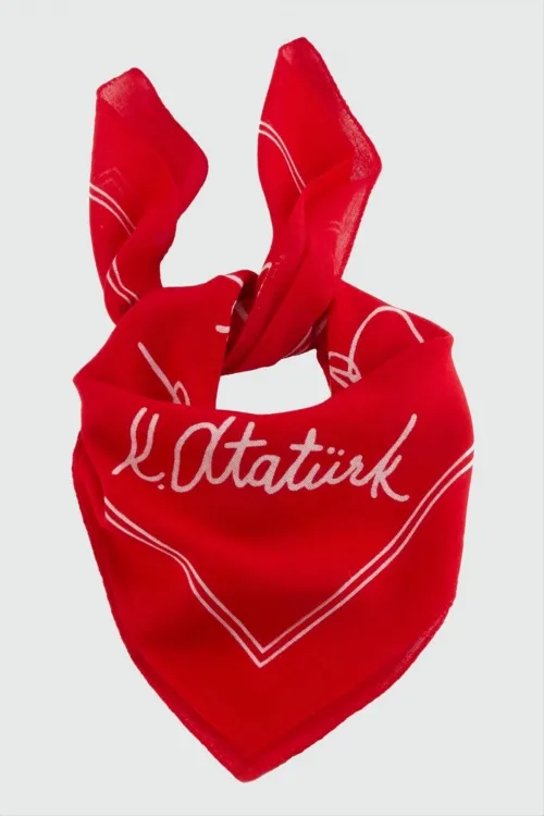 Atatürk İmzalı Desenli Bandana 50*50