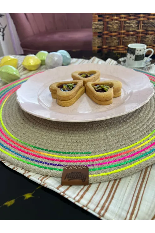 DecoHandy 39cm Neon Renkli Şeritli Jüt Örme Supla Amerikan Servis