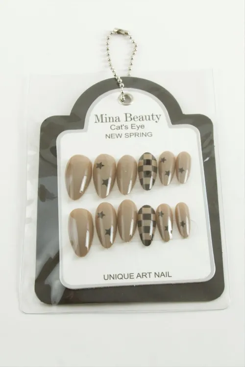 Desenli Mina Beauty Kedi Gözü Takma Tırnak