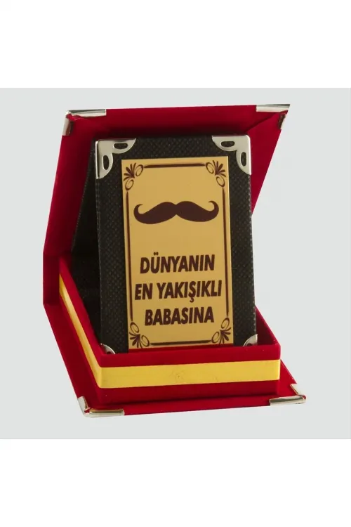 Dünyanın En Yakışıklı Babasına Plaketi