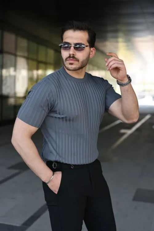 Erkek Fitilli Bisiklet Yaka Kısa Kollu Tişört