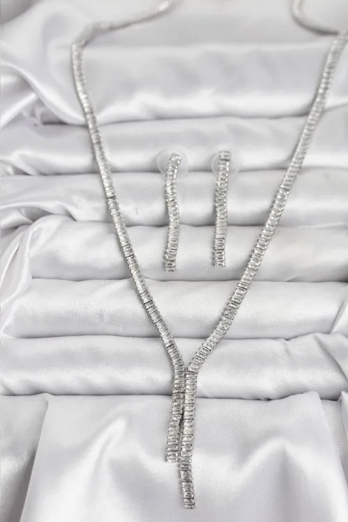 ietaks™ Gümüş Renk Baget Zirkon Taşlı Kadın Kolye Küpe Set