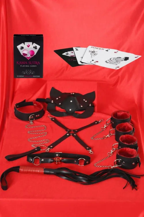Sexy Görselli Oyun Kartı Kama Sutra 7li Kırmızı Siyah Harness Set