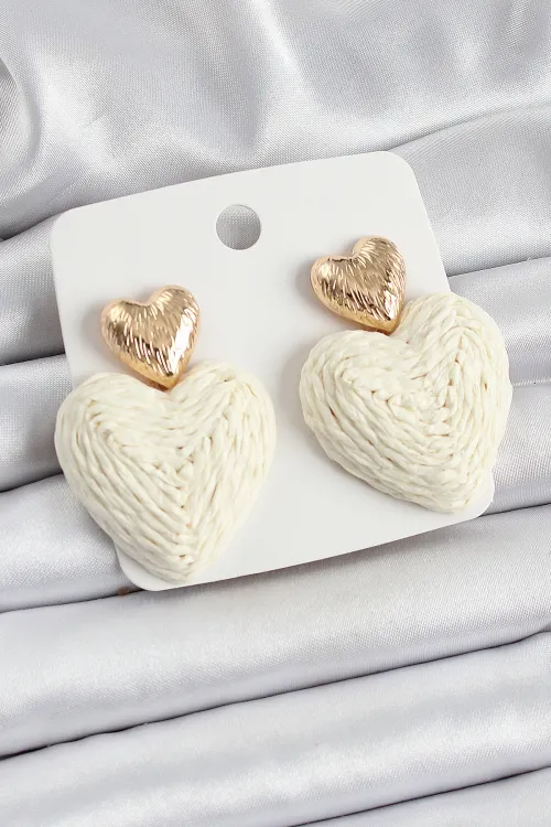 ietaks™ Krem Kalp Figürlü Hasır Örgü Model Gold Renk Kadın Küpe