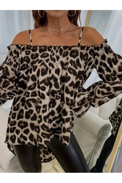 Kadın Ip Askılı Omuzlardan Açık Leopar Desenli Asimetrik Kesim Süprem Bluz