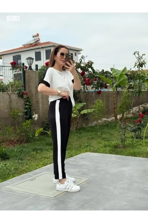 Kadın Kısa Kollu Modal Dokulu Kumaş Yanı şeritli Takım