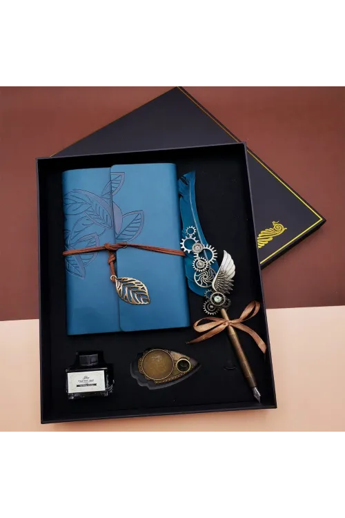 Kaligrafi Kalem Ve Vintage Tasarım Deri Defter Mavi