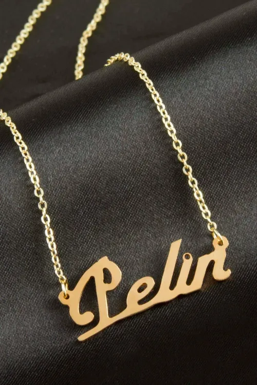 Pelin isimli kolye (Kişiye Özel)