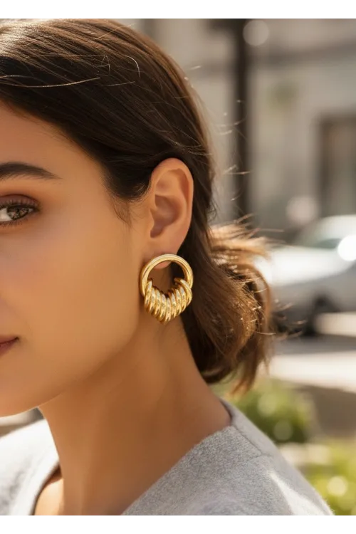 Pirinç Gold Renk Halka Sarmal Model Vintage Kadın Küpe