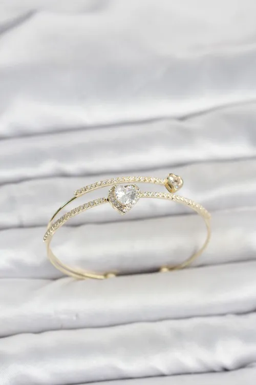 Pirinç Gold Renk Kalp Model Zirkon Taşlı Kadın Bileklik