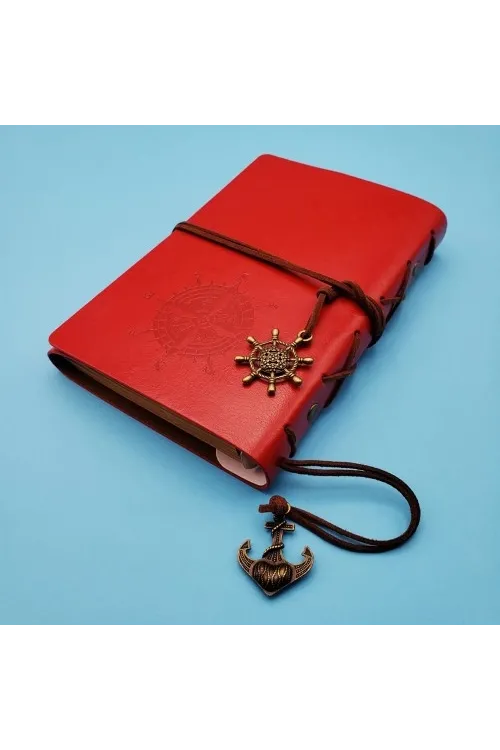 Pusula Tasarımlı Kırmızı Deri Defter