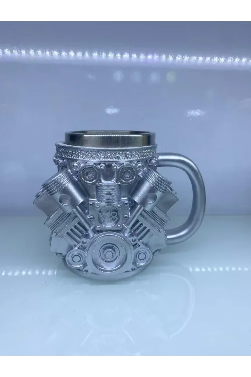 V8 Çelik Kupa
