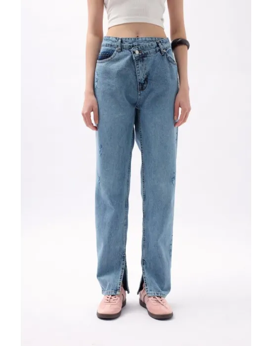 Asimetrik Bel Paça Yırtmaçlı Jean