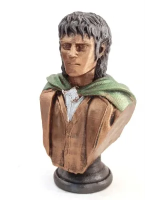 Frodo Büst Büyük 201