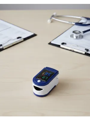 Kolay Kullanımlı Parmak Tipi Pulse Oksimetre Ev Tipi Kullanım