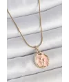 ietaks™ 316L Çelik Gold Renk Zincir Pembe Mineli Çiçek İşlemeli Portre Model Kadın Kolye