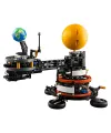 42179 Lego Technic Dünya ve Ay Yörüngesi 526 parça +10 yaş
