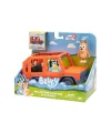 BLUEY 17661 Bluey 4x4 Büyük Araç ve Chilli Figür Set