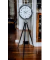 Elegance Desenli Tripod Ayaklı Saat