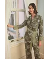 Çiçek Yaprak ve Etnik Desenli Pijama Takımı