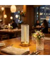 Dalgalı Silindirik Kristal Çizgili Model LED Masa Lambası – Gold Tabanlı, Dokunmatik, 3 Renk Işık Modlu, Şarjlı Modern Dekoratif Gece Lambası