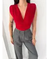 Kadın Vatkalı Kolsuz V Yaka Drapeli Crop Bluz Likralı Fit - Kırmızı