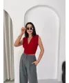 Kadın Vatkalı Kolsuz V Yaka Drapeli Crop Bluz Likralı Fit - Kırmızı