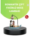 Oturan Çift Figürlü Led Masa Lambası Romantik Hediye